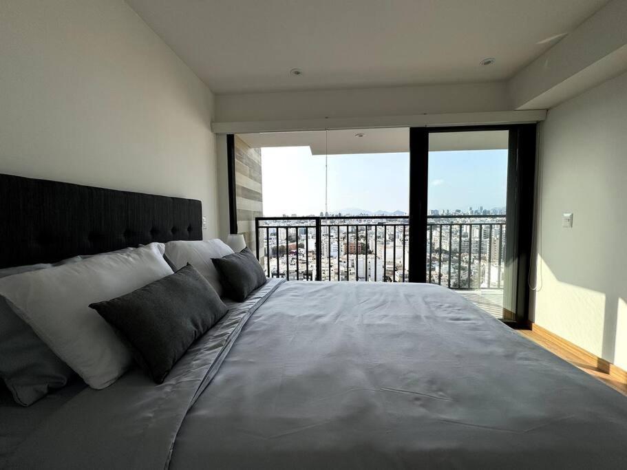 Luxury With Sky & Ocean View