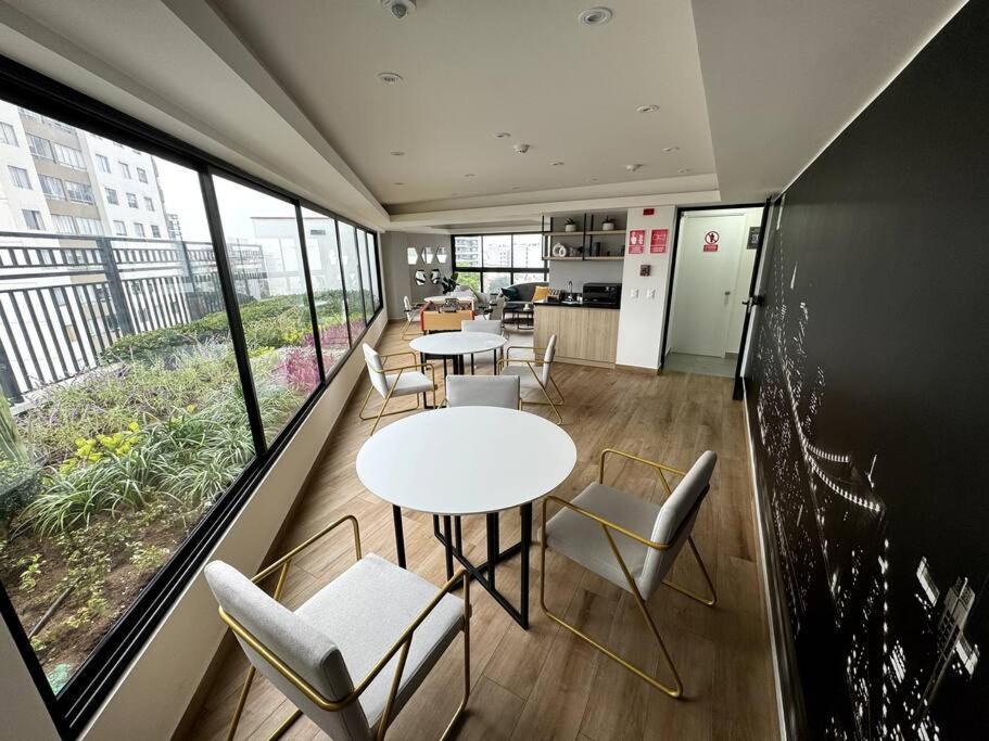 Luxury With Sky & Ocean View Apartment *