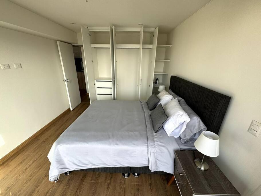Luxury With Sky & Ocean View Apartment